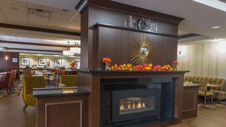 Hampton Inn Bangor Lobby