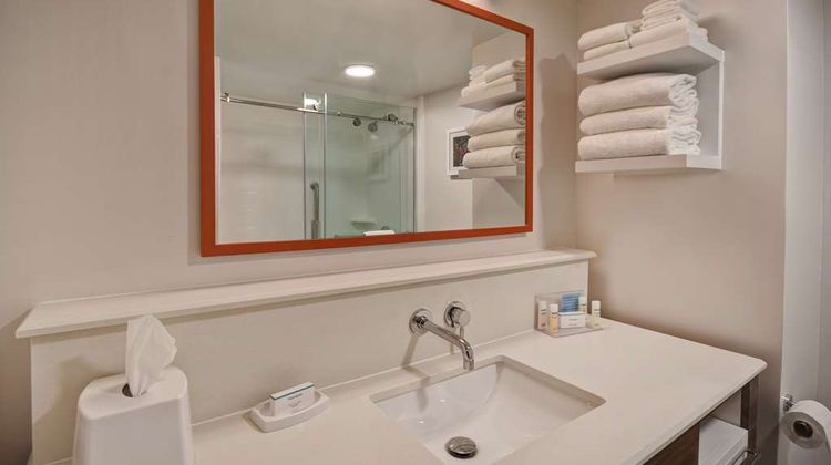 Hampton Inn Birmingham-Colonnade Room