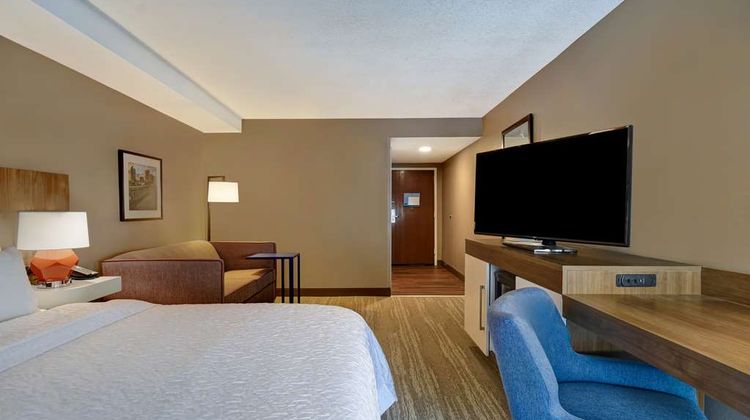 Hampton Inn Birmingham-Colonnade Room