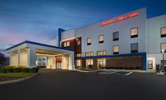 Hampton Inn & Suites Pelham I-65