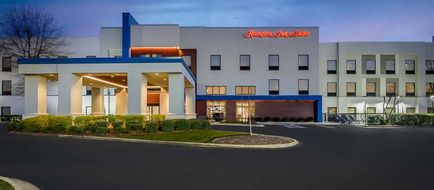 Hampton Inn & Suites Pelham I-65 Exterior