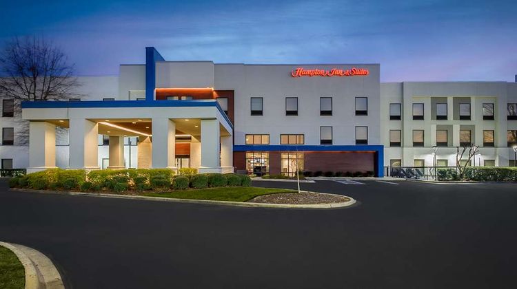 Hampton Inn & Suites Pelham I-65 Exterior