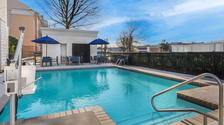 Hampton Inn & Suites Pelham I-65 Pool