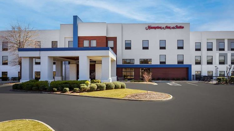 Hampton Inn & Suites Pelham I-65 Exterior