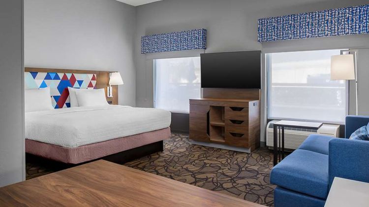Hampton Inn & Suites Pelham I-65 Room