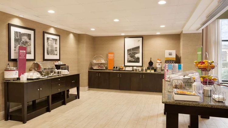Hampton Inn & Suites East Irondale Restaurant