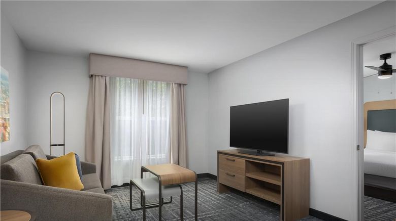 <b>Homewood Stes Birmingham South/Inverness Room</b>. Images powered by <a href="https://iceportal.shijigroup.com/" title="IcePortal" target="_blank">IcePortal</a>.