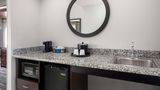 <b>Hampton Inn & Suites Birmingham Eagle Po Room</b>. Images powered by <a href="https://iceportal.shijigroup.com/" title="IcePortal" target="_blank">IcePortal</a>.
