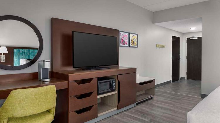 Hampton Inn I-65 Room