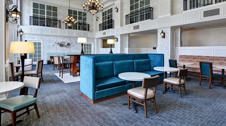 Hampton Inn & Suites Birmingham-Hoover Lobby