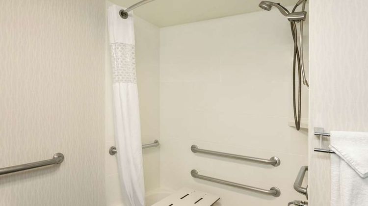 Hampton Inn Trussville Room