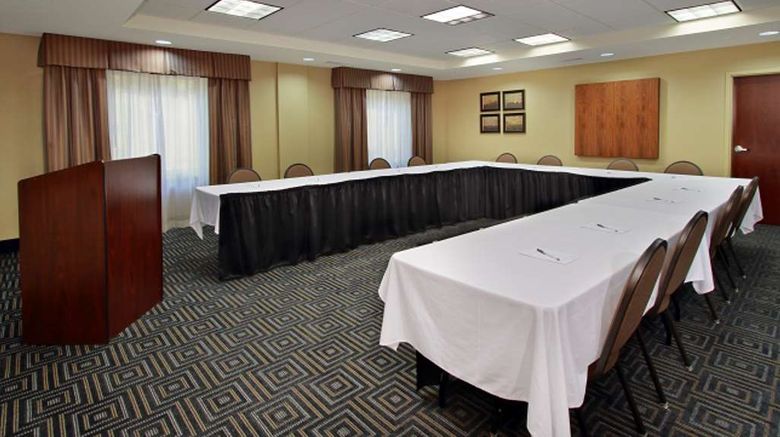 <b>Hampton Inn Winfield Meeting</b>. Images powered by <a href="https://iceportal.shijigroup.com/" title="IcePortal" target="_blank">IcePortal</a>.
