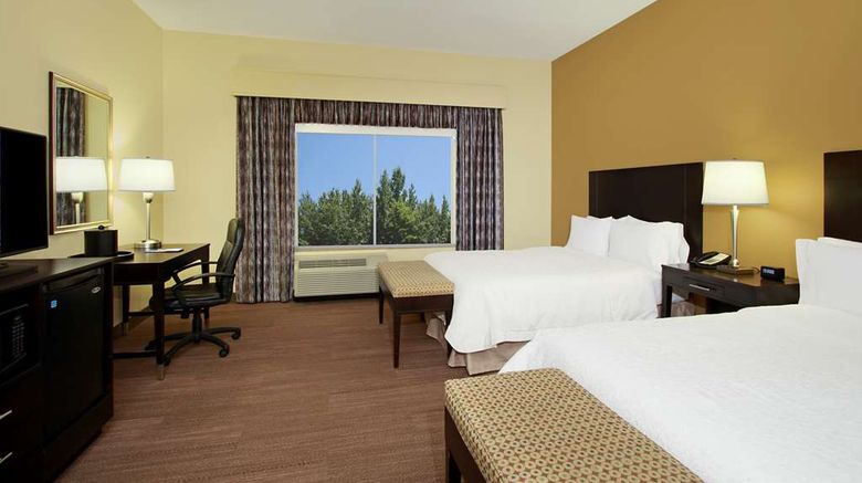 <b>Hampton Inn Winfield Room</b>. Images powered by <a href="https://iceportal.shijigroup.com/" title="IcePortal" target="_blank">IcePortal</a>.