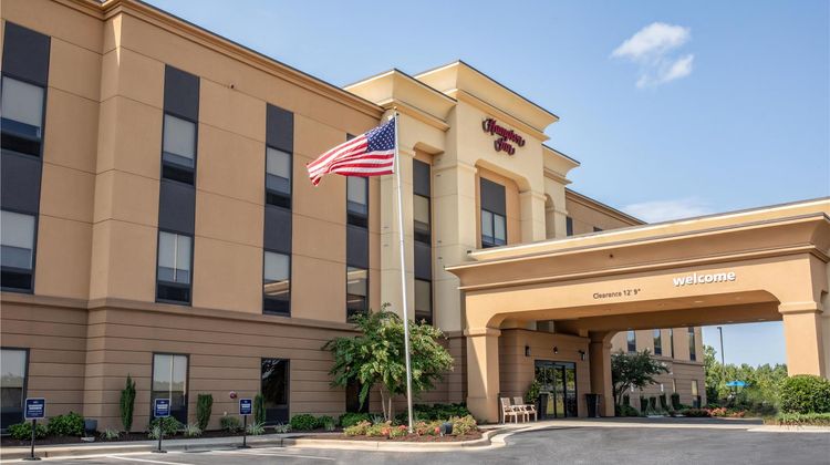 Hampton Inn Winfield Exterior
