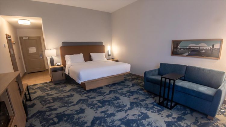 Hampton Inn Winfield Room
