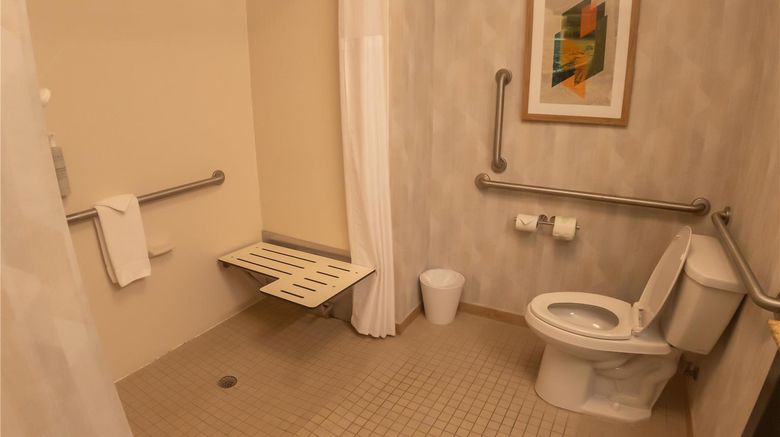 <b>Hampton Inn Winfield Room</b>. Images powered by <a href="https://iceportal.shijigroup.com/" title="IcePortal" target="_blank">IcePortal</a>.