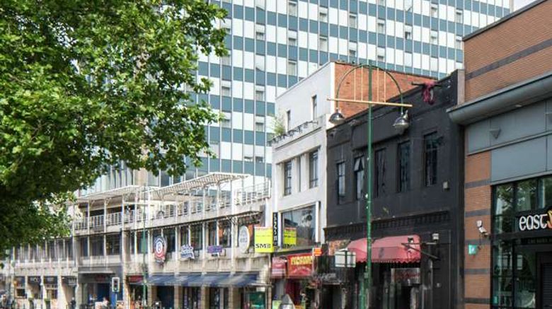 <b>Hampton Birmingham Broad Street Exterior</b>. Images powered by <a href="https://iceportal.shijigroup.com/" title="IcePortal" target="_blank">IcePortal</a>.