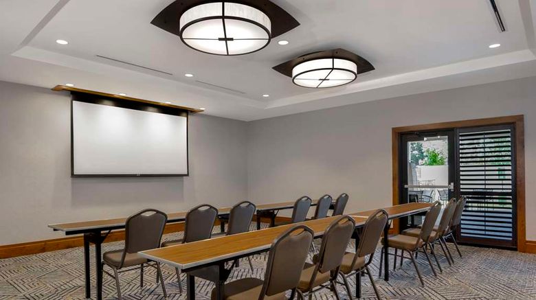 <b>Homewood Suites by Hilton, Billings Meeting</b>. Images powered by <a href="https://iceportal.shijigroup.com/" title="IcePortal" target="_blank">IcePortal</a>.