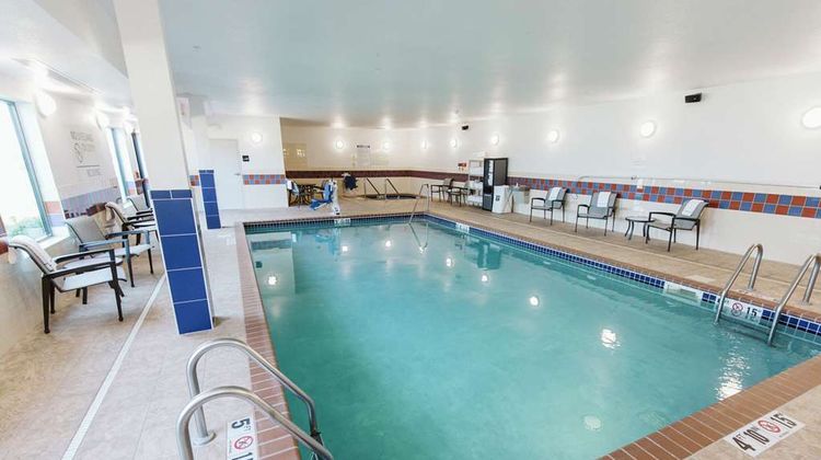 Hampton Inn Bismarck Pool