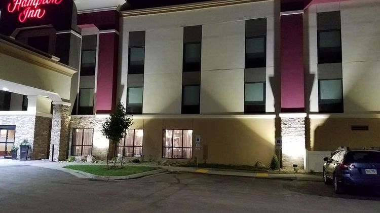 Hampton Inn Bismarck Exterior