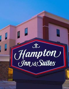 Hampton Inn & Suites Bismarck/Northwest