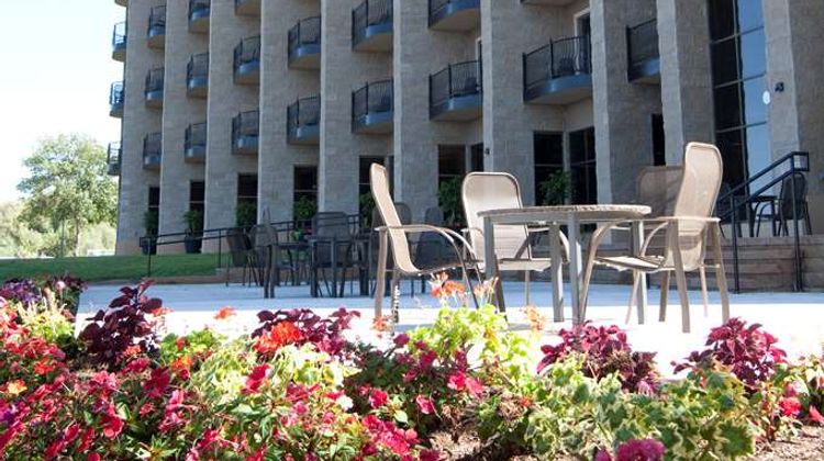 Doubletree By Hilton Bemidji Exterior