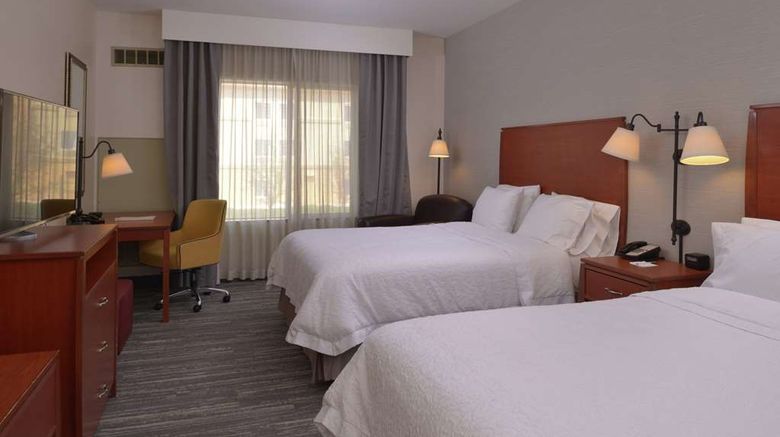 <b>Hampton Inn/Stes Bakersfield North-Arpt Room</b>. Images powered by <a href="https://iceportal.shijigroup.com/" title="IcePortal" target="_blank">IcePortal</a>.