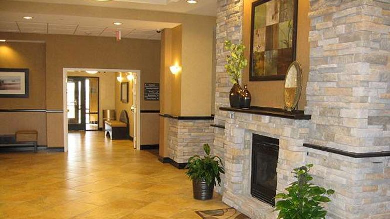 <b>Hampton Inn & Suites Barstow Lobby</b>. Images powered by <a href="https://iceportal.shijigroup.com/" title="IcePortal" target="_blank">IcePortal</a>.