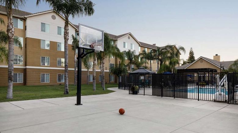 <b>Homewood Suites by Hilton Bakersfield Recreation</b>. Images powered by <a href="https://iceportal.shijigroup.com/" title="IcePortal" target="_blank">IcePortal</a>.