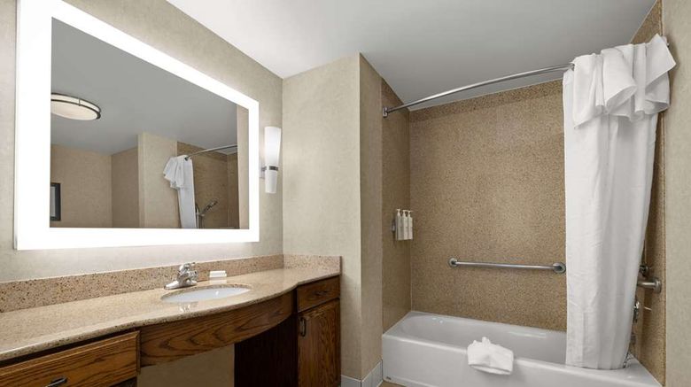 <b>Homewood Suites by Hilton Bakersfield Room</b>. Images powered by <a href="https://iceportal.shijigroup.com/" title="IcePortal" target="_blank">IcePortal</a>.