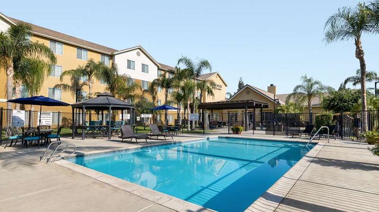 <b>Homewood Suites by Hilton Bakersfield Pool</b>. Images powered by <a href="https://iceportal.shijigroup.com/" title="IcePortal" target="_blank">IcePortal</a>.