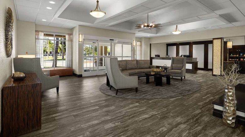 <b>Homewood Suites by Hilton Bakersfield Lobby</b>. Images powered by <a href="https://iceportal.shijigroup.com/" title="IcePortal" target="_blank">IcePortal</a>.