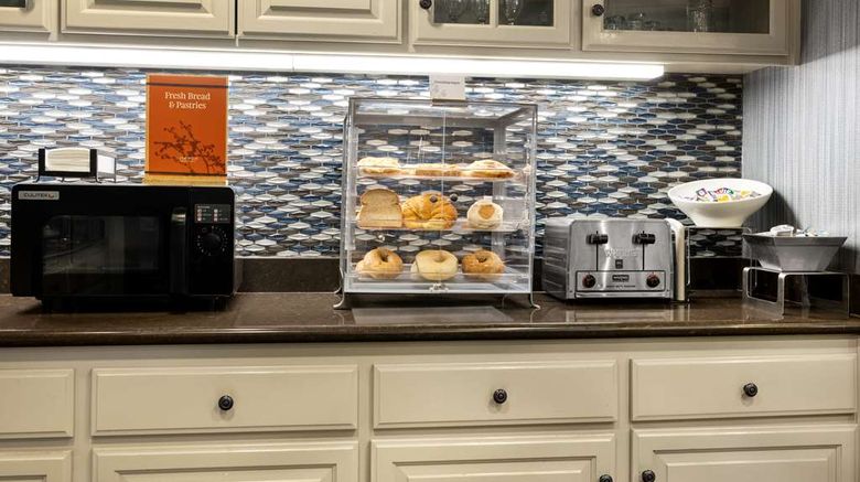 <b>Homewood Suites by Hilton Bakersfield Restaurant</b>. Images powered by <a href="https://iceportal.shijigroup.com/" title="IcePortal" target="_blank">IcePortal</a>.