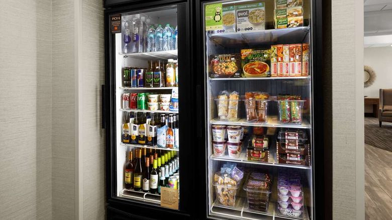 <b>Homewood Suites by Hilton Bakersfield Restaurant</b>. Images powered by <a href="https://iceportal.shijigroup.com/" title="IcePortal" target="_blank">IcePortal</a>.