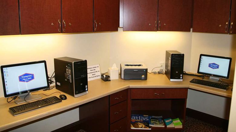 <b>Hampton Inn & Suites Brookings Other</b>. Images powered by <a href="https://iceportal.shijigroup.com/" title="IcePortal" target="_blank">IcePortal</a>.