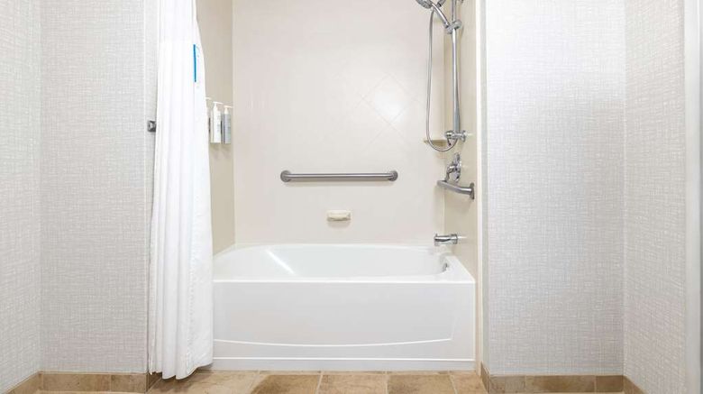 <b>Hampton Inn & Suites Brookings Room</b>. Images powered by <a href="https://iceportal.shijigroup.com/" title="IcePortal" target="_blank">IcePortal</a>.