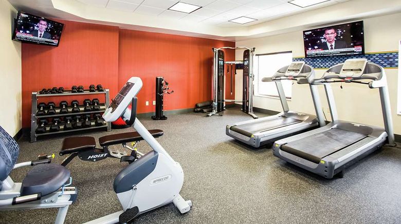 <b>Hampton Inn & Suites Blairsville Health</b>. Images powered by <a href="https://iceportal.shijigroup.com/" title="IcePortal" target="_blank">IcePortal</a>.