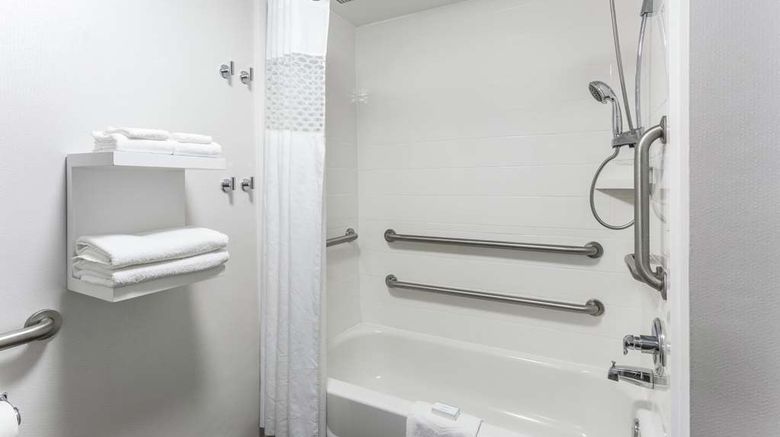 <b>Hampton Inn Biloxi/Ocean Springs Room</b>. Images powered by <a href="https://iceportal.shijigroup.com/" title="IcePortal" target="_blank">IcePortal</a>.
