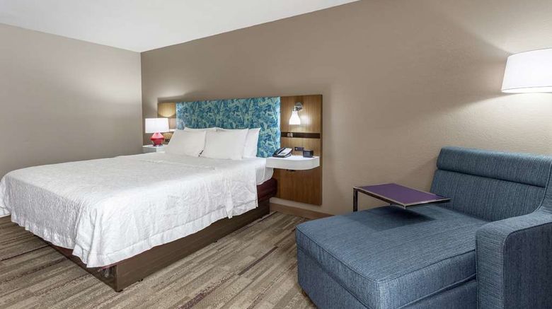 <b>Hampton Inn Biloxi/Ocean Springs Room</b>. Images powered by <a href="https://iceportal.shijigroup.com/" title="IcePortal" target="_blank">IcePortal</a>.