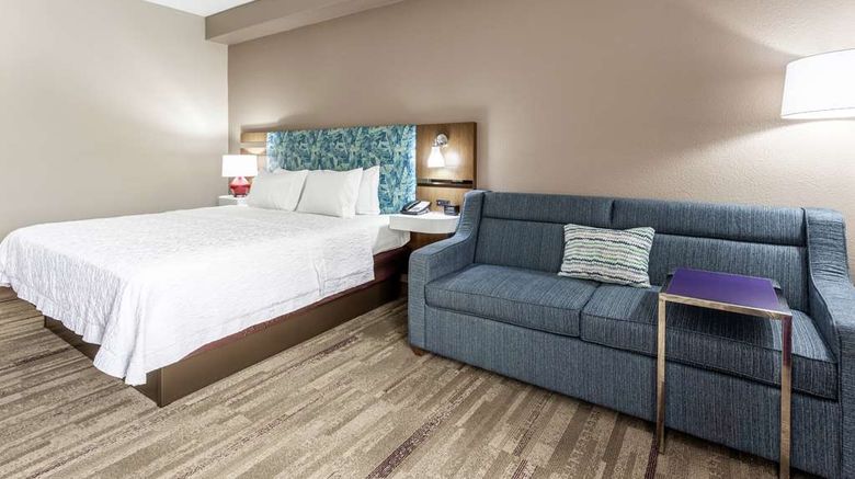 <b>Hampton Inn Biloxi/Ocean Springs Room</b>. Images powered by <a href="https://iceportal.shijigroup.com/" title="IcePortal" target="_blank">IcePortal</a>.