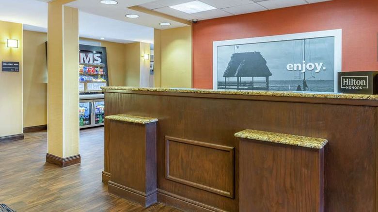 <b>Hampton Inn Biloxi/Ocean Springs Lobby</b>. Images powered by <a href="https://iceportal.shijigroup.com/" title="IcePortal" target="_blank">IcePortal</a>.