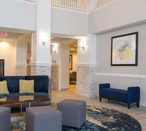 Homewood Suites by Hilton Bloomington Lobby