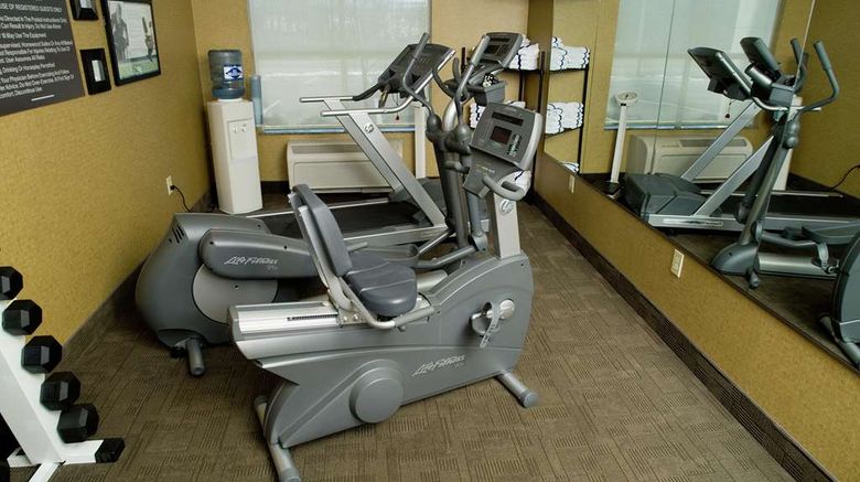 <b>Homewood Suites by Hilton Bloomington Health</b>. Images powered by <a href="https://iceportal.shijigroup.com/" title="IcePortal" target="_blank">IcePortal</a>.