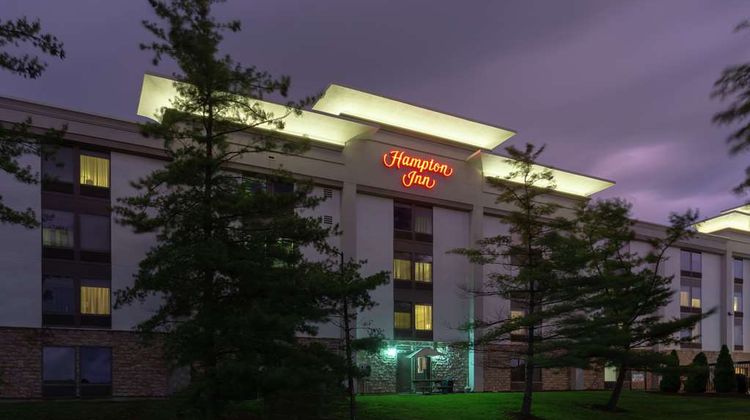 Hampton Inn Bloomington Exterior