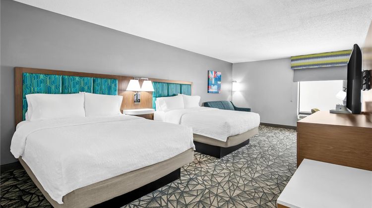 Hampton Inn Bloomington West Room