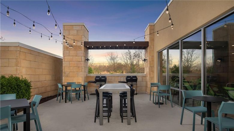 <b>Home2 Suites by Hilton Nashville Airport Exterior</b>. Images powered by <a href="https://iceportal.shijigroup.com/" title="IcePortal" target="_blank">IcePortal</a>.
