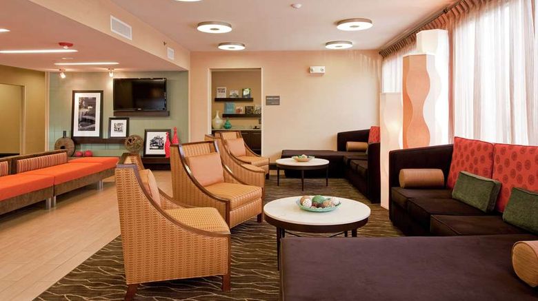<b>Hampton Inn Nashville/Brentwood-I-65S Lobby</b>. Images powered by <a href="https://iceportal.shijigroup.com/" title="IcePortal" target="_blank">IcePortal</a>.
