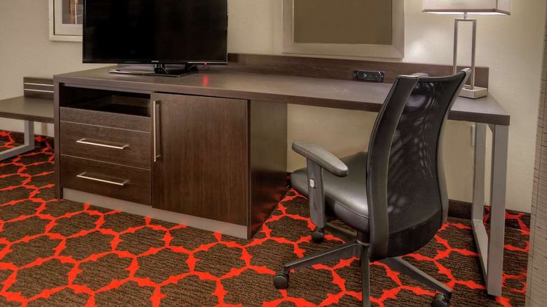 <b>Hampton Inn Cookeville Room</b>. Images powered by <a href="https://iceportal.shijigroup.com/" title="IcePortal" target="_blank">IcePortal</a>.