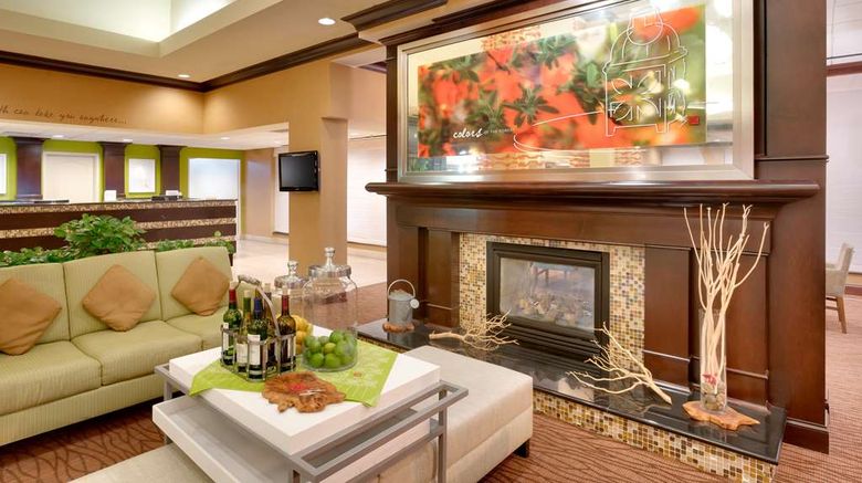 <b>Hilton Garden Inn Clarksville Lobby</b>. Images powered by <a href="https://iceportal.shijigroup.com/" title="IcePortal" target="_blank">IcePortal</a>.