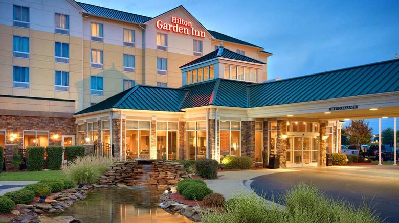 <b>Hilton Garden Inn Clarksville Exterior</b>. Images powered by <a href="https://iceportal.shijigroup.com/" title="IcePortal" target="_blank">IcePortal</a>.